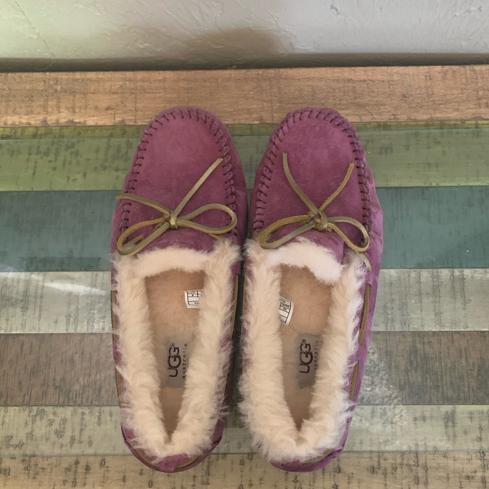 UGG DAKOTA SLIPPER